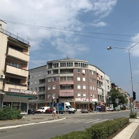 La Apartamento Jagodina Exterior photo