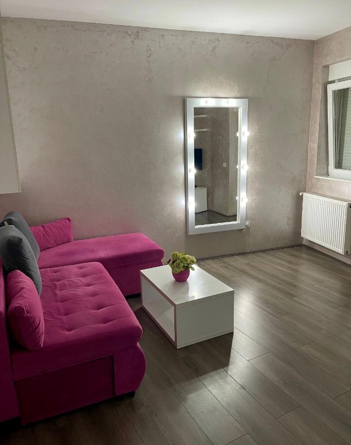 La Apartamento Jagodina Exterior photo